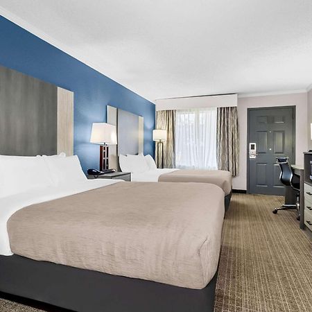 Quality Inn & Suites Florence Civic Center Exteriér fotografie