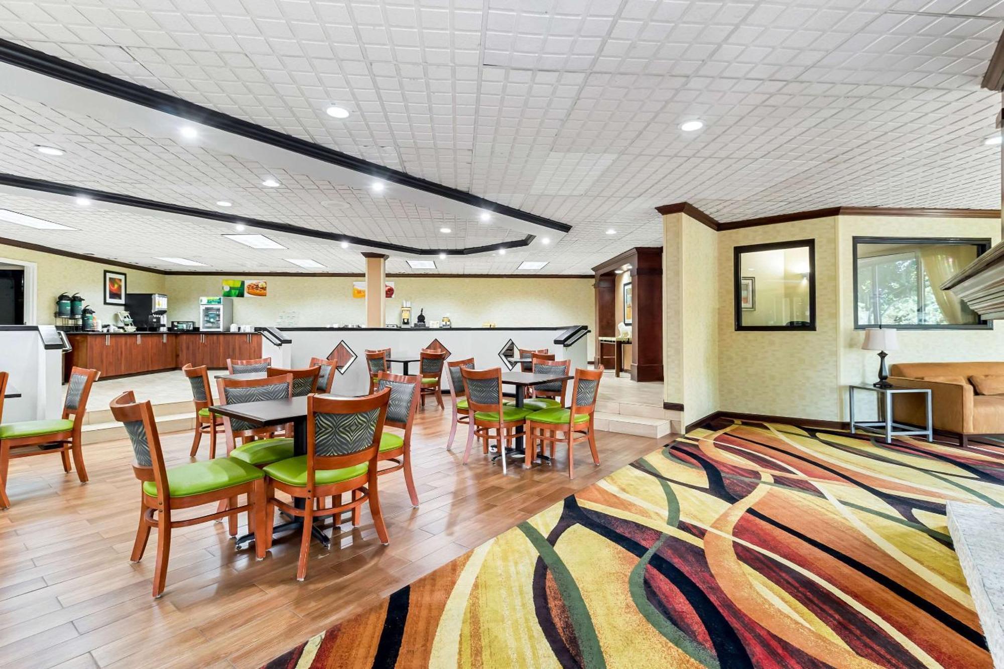 Quality Inn & Suites Florence Civic Center Exteriér fotografie
