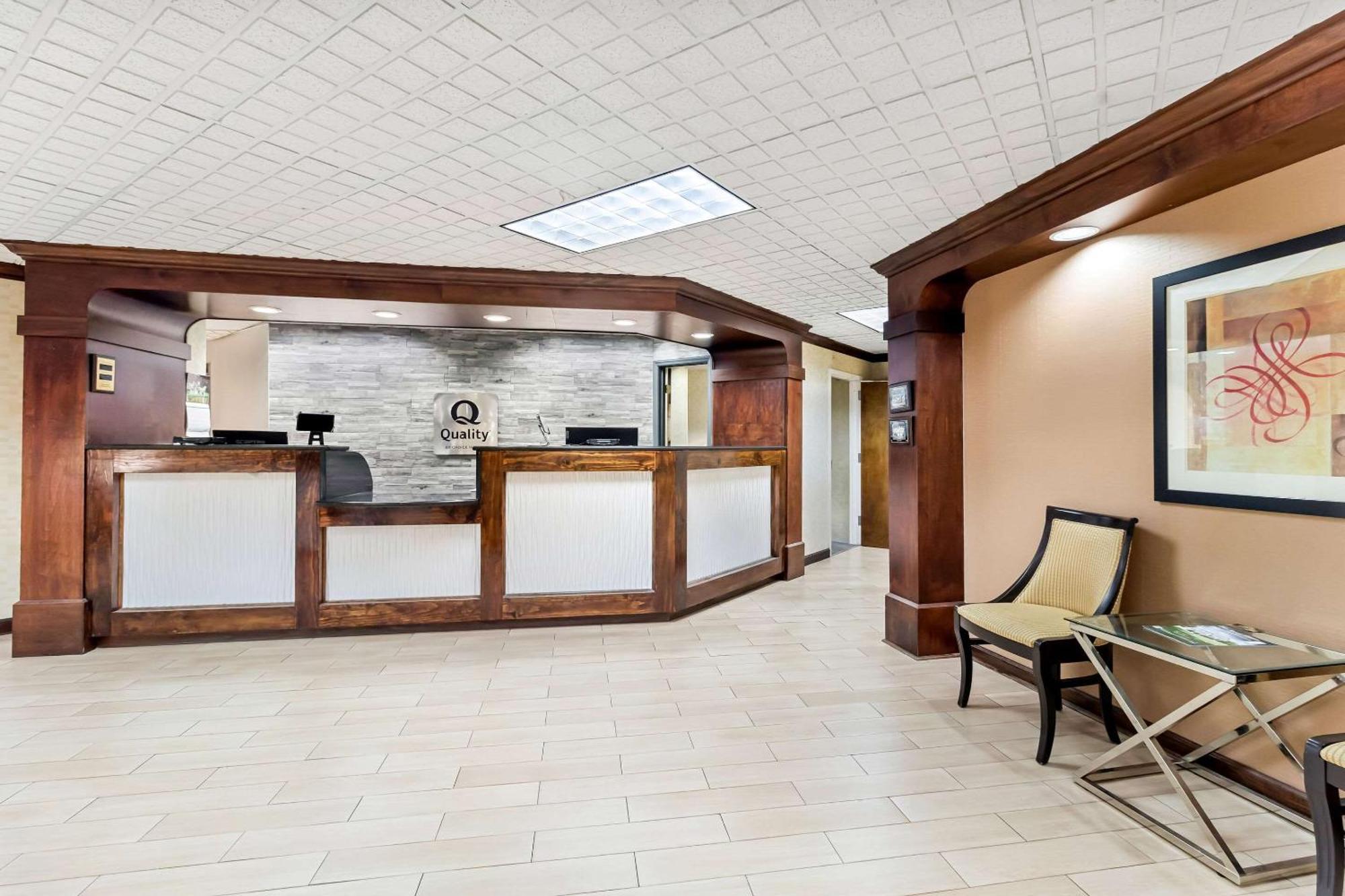 Quality Inn & Suites Florence Civic Center Exteriér fotografie