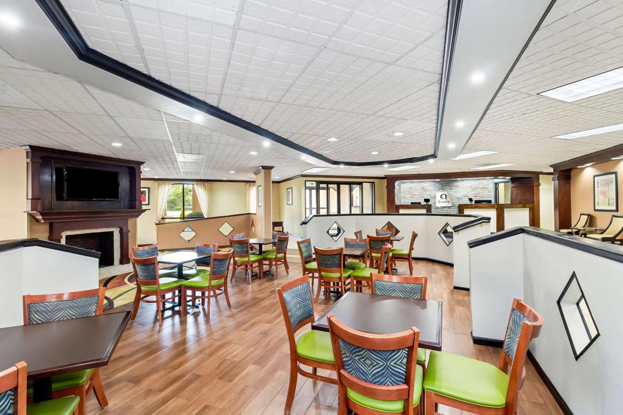 Quality Inn & Suites Florence Civic Center Exteriér fotografie