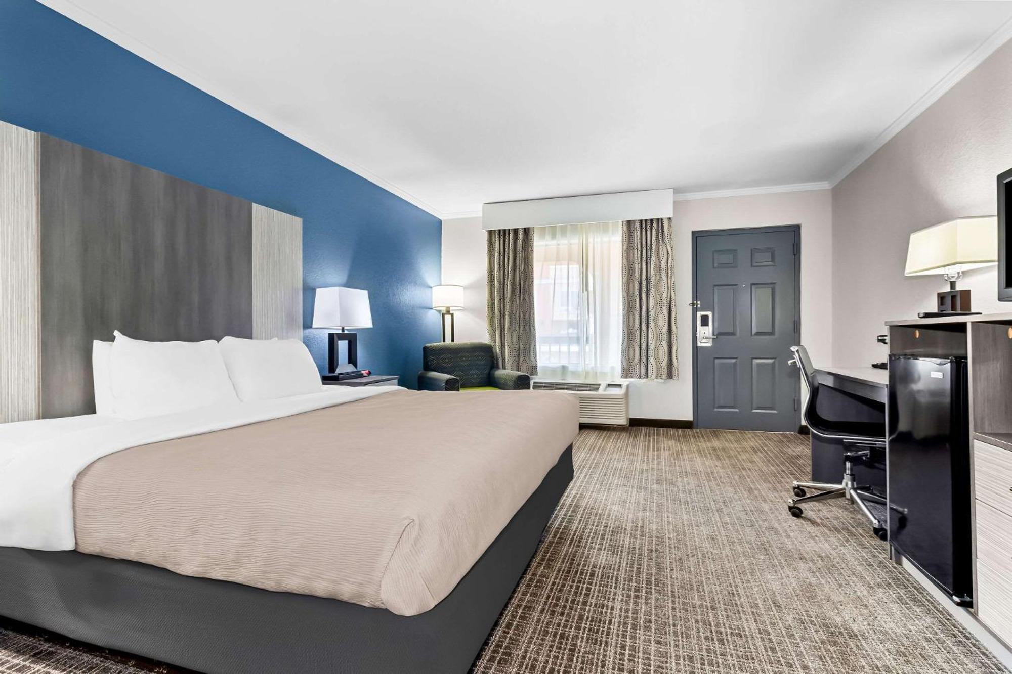 Quality Inn & Suites Florence Civic Center Exteriér fotografie