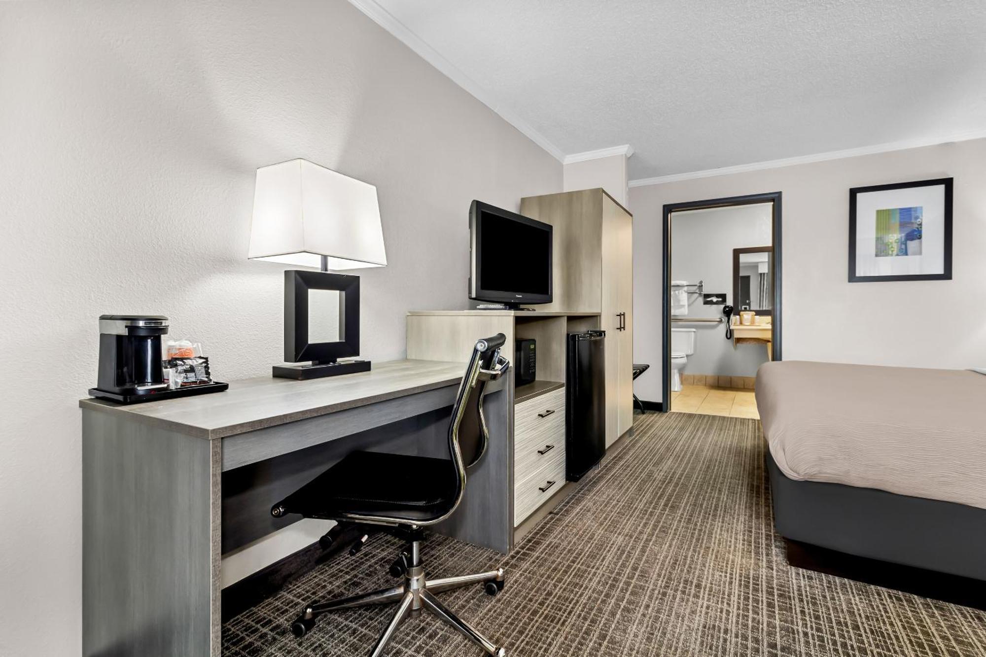 Quality Inn & Suites Florence Civic Center Exteriér fotografie