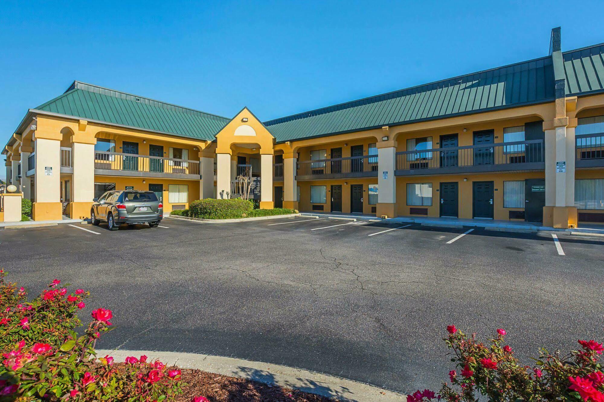 Quality Inn & Suites Florence Civic Center Exteriér fotografie